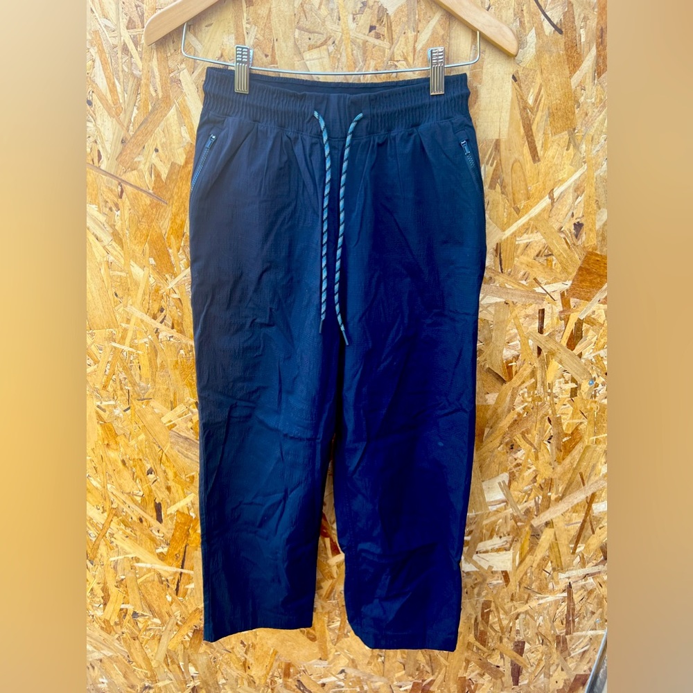 Athleta Size 0 T Capri Pants
